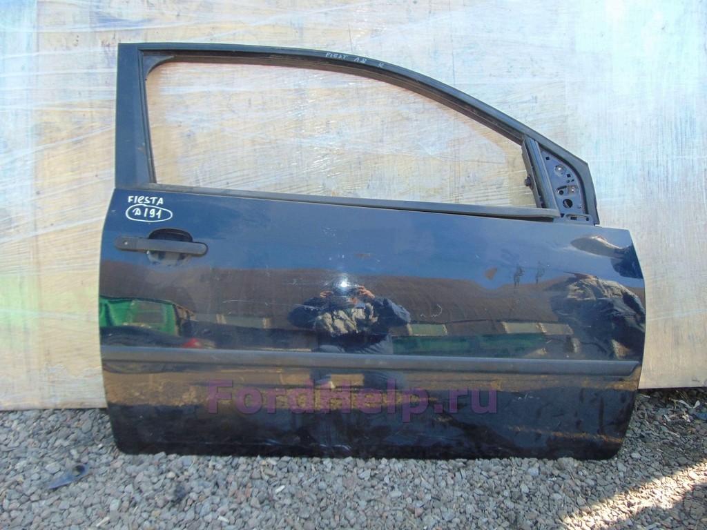 Дверь передняя правая Форд Фиеста темно-синяя (купе)
