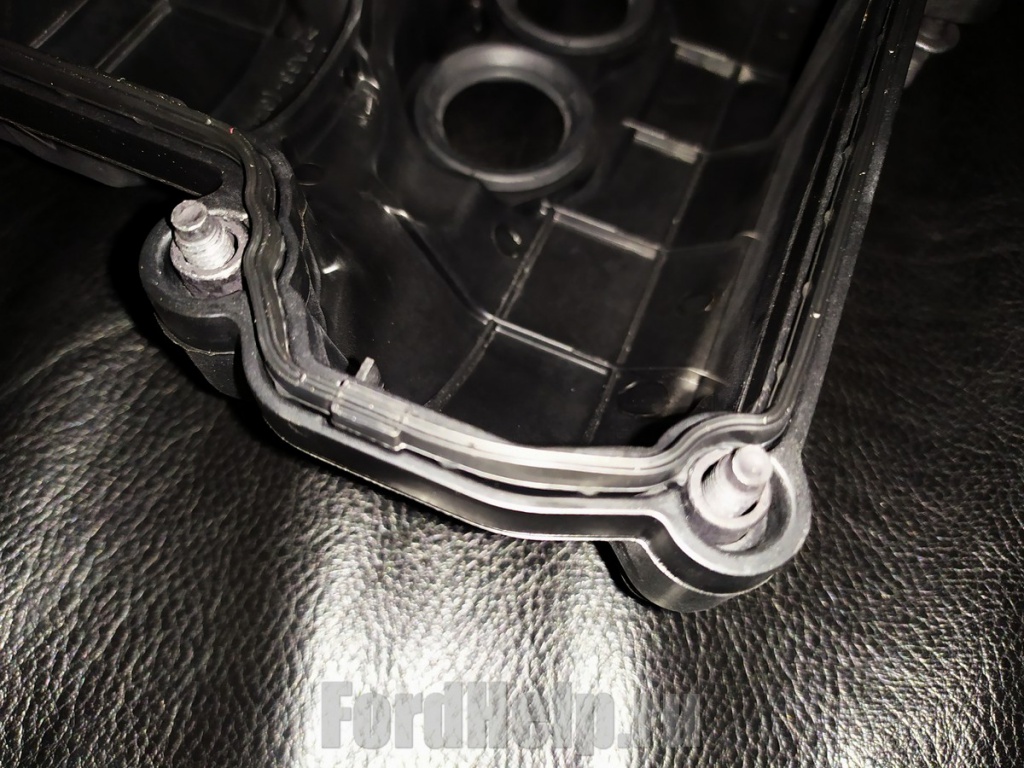Клапанная крышка Форд Фокус 3 (7).JPG